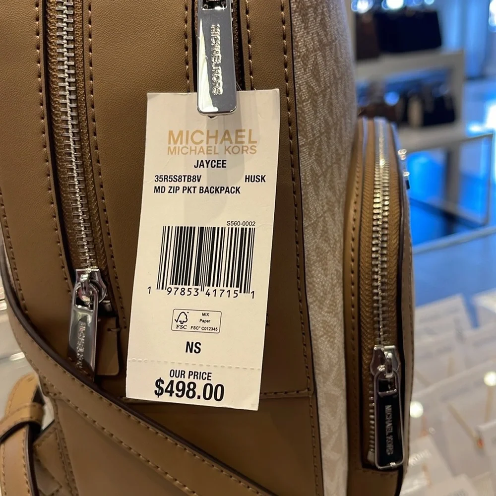 MICHAEL KORS Jaycee Medium Ombré Signature Logo Backpack
Husk
NWT - Picture 15 of 16